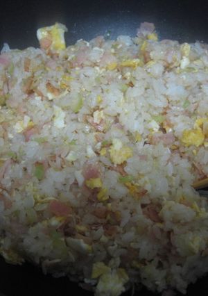 丸鶏ガラスープで炒飯-レシピのメイン写真