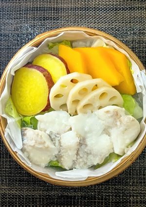 10分蒸して熱々！ひとり鍋風☆鱈と野菜の塩麹蒸し-レシピのメイン写真