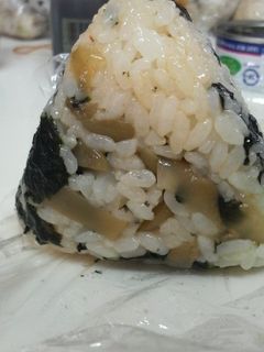 大人味?ザーサイと韓国のりのおにぎり-レシピのメイン写真