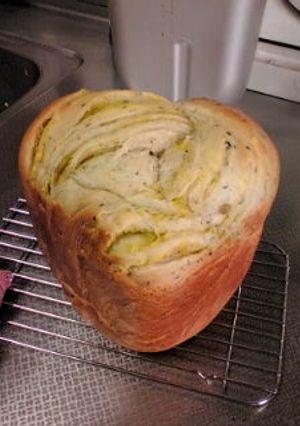 ＨＢでサツマイモ折り込み食パン-レシピのメイン写真