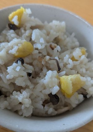 ゆる簡単くりの炊き込みご飯☆秋の味覚♪-レシピのメイン写真
