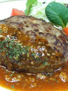 ふっくら100%ビーフハンバーグ-レシピのメイン写真