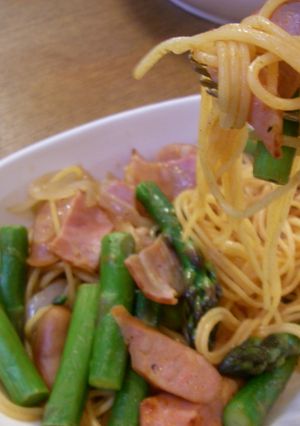春アスパラとベーコンの簡単!ナポリタン-レシピのメイン写真