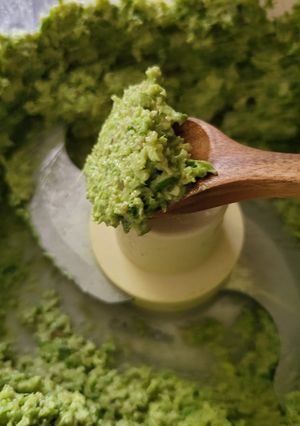 Garlic scape pesto-レシピのメイン写真