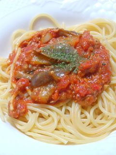 ナスとツナのトマトソースパスタ-レシピのメイン写真