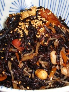 【定番・ひじきの煮物】 砂糖と醤油だけ-レシピのメイン写真