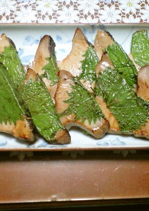 残った鰹の刺身で♪シソ香る香味焼き☆-レシピのメイン写真