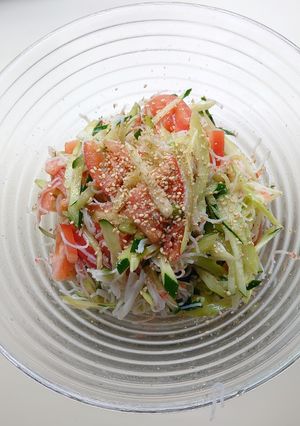 セロリとカニカマの中華サラダ-レシピのメイン写真