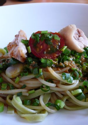 蒸し鶏とそら豆のおろしポン酢パスタ-レシピのメイン写真