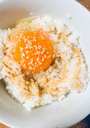 超絶簡単⭐️マヨ醤油卵かけご飯🥚✨-レシピのメイン写真