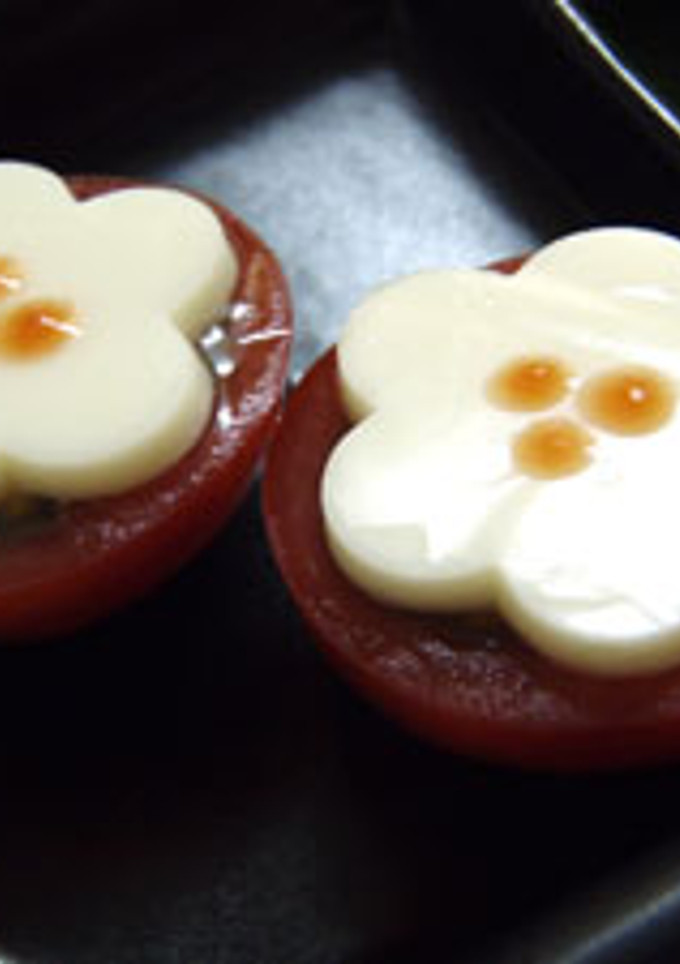 お弁当のおかずにも♪お花の咲いたトマト　-レシピのメイン写真