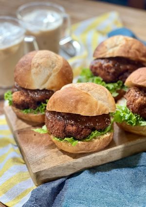 あぐー豚肉みそdeみそかつバーガー-レシピのメイン写真