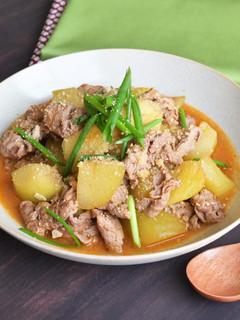 旨辛!加賀太きゅうりと牛肉の韓国風煮込み-レシピのメイン写真