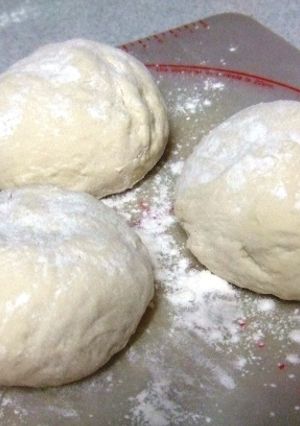 ホームベーカリーで作るピザ生地-レシピのメイン写真