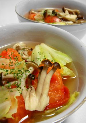 旬　キャベツとトマト　野菜スープ-レシピのメイン写真