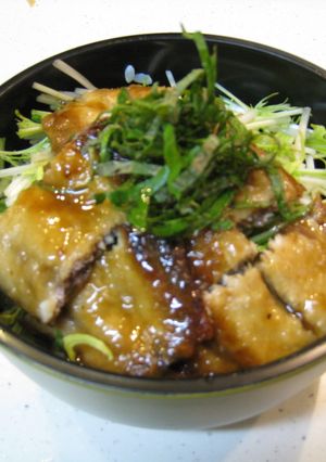 サンマの蒲焼丼-レシピのメイン写真
