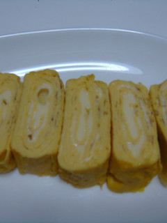 お弁当に♪卵焼き(ごまだれとチーズ)-レシピのメイン写真