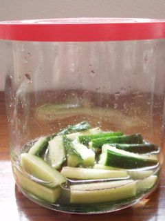 簡単さっぱり!キュウリのサワー漬け-レシピのメイン写真