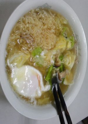 キャベツとしめじ、半熟たまごの塩ラーメン-レシピのメイン写真