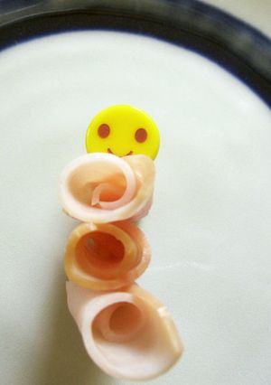 お弁当の隙間にクルクルハム♥-レシピのメイン写真