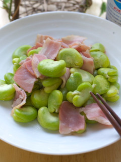 そら豆とベーコンのササッとワイン煮-レシピのメイン写真