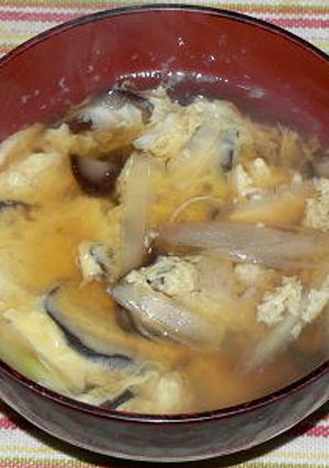 ミョウガタケと椎茸の卵とじ汁-レシピのメイン写真