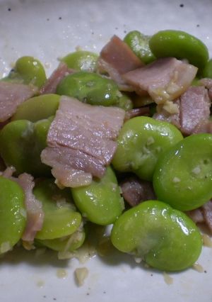 空豆とベーコンのアンチョビ炒め-レシピのメイン写真
