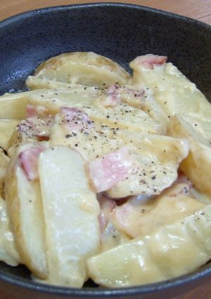 グラタン風✿じゃがいもホワイトソースあえ-レシピのメイン写真