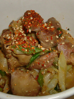 うまガッツリ♪鶏レバネギ丼-レシピのメイン写真