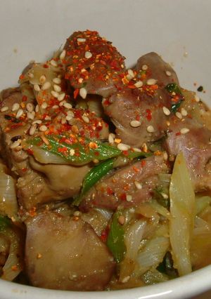 うまガッツリ♪鶏レバネギ丼-レシピのメイン写真