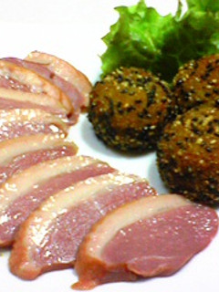 鴨肉の燻製 南瓜と蓮根の胡麻団子-レシピのメイン写真