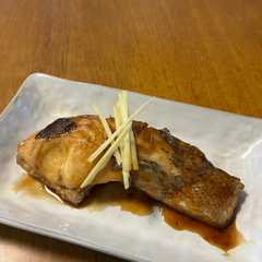 รูปของ 簡単！ご飯が進む♪タラの生姜煮