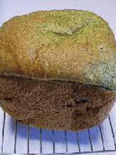 ☆ホームベーカリーでよもぎ食パン☆-レシピのメイン写真