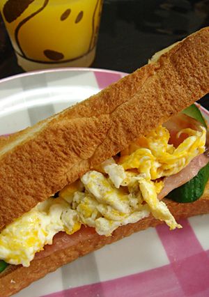 ★食パンdeたまご野菜サンド★-レシピのメイン写真