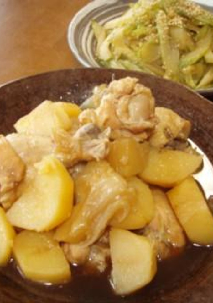 手羽元と新じゃがと新玉ねぎの煮物-レシピのメイン写真