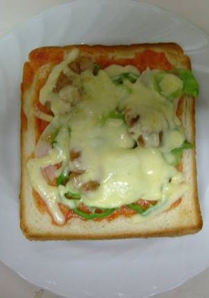 ピザ風トースト-レシピのメイン写真
