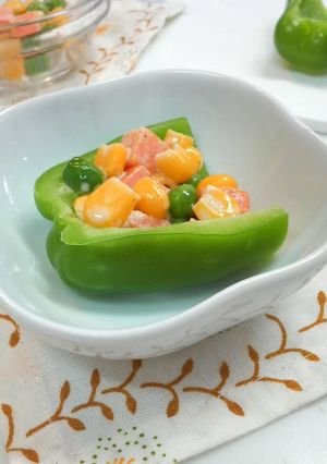 スタッフドピーマン＊彩り野菜を添えて-レシピのメイン写真