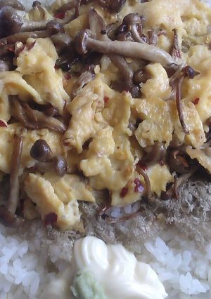 土鍋炊きでカフェ丼V18たっぷりしめじのオムレツ-レシピのメイン写真