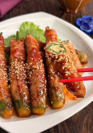 旨辛ハニーコチュジャン味♪オクラの肉巻き-レシピのメイン写真