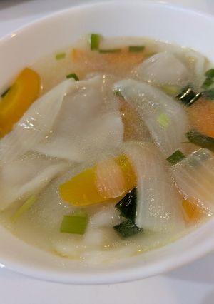 簡単！！10分！！冷凍水餃子を使った中華スープ-レシピのメイン写真