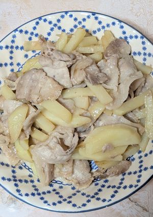 簡単★昼食!豚こま肉の照り焼きジャガマヨ-レシピのメイン写真