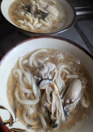 簡単★師走!牡蠣入り昆布出汁スープうどん-レシピのメイン写真