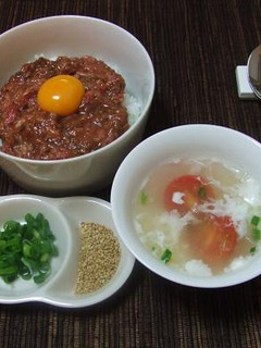 低カロねぎとろユッケ丼&卵の白身のスープ-レシピのメイン写真