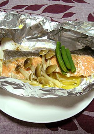 簡単10分！白ワインで鮭のホイル焼き-レシピのメイン写真
