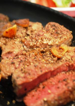 夫婦で作ったビーフステーキ-レシピのメイン写真