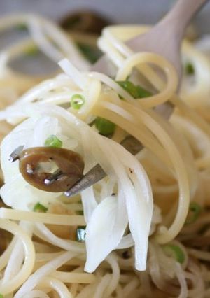 千切りジャガイモとオリーブのパスタ-レシピのメイン写真