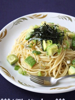 アボカドとじゃこのスパゲティ-レシピのメイン写真