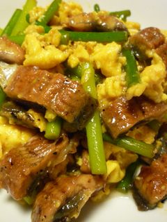☼うなぎの蒲焼とにんにくの芽の卵炒め-レシピのメイン写真