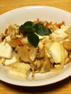 麩と豆腐の卵とじ丼-レシピのメイン写真
