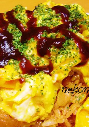 ピリ辛ソースでナポリタン風オムライス！-レシピのメイン写真